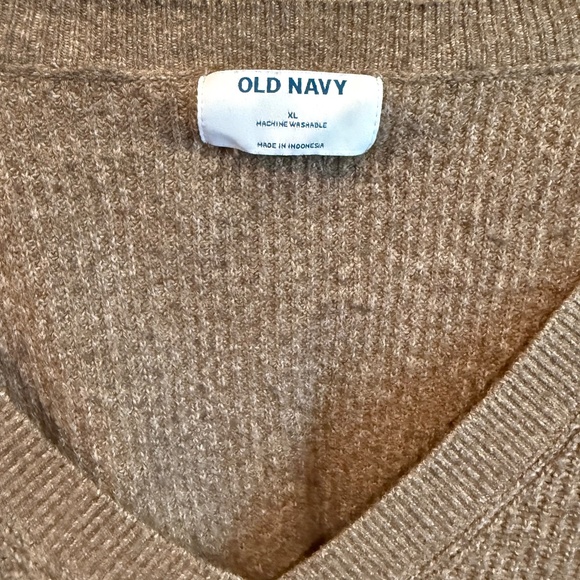 OLD NAVY Neutral V-neck Sweater - Picture 2 of 4
